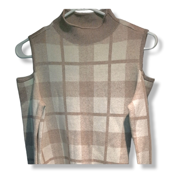 Style & Co Windowpane Plaid Cold Shoulder Sweater - Picture 2 of 8